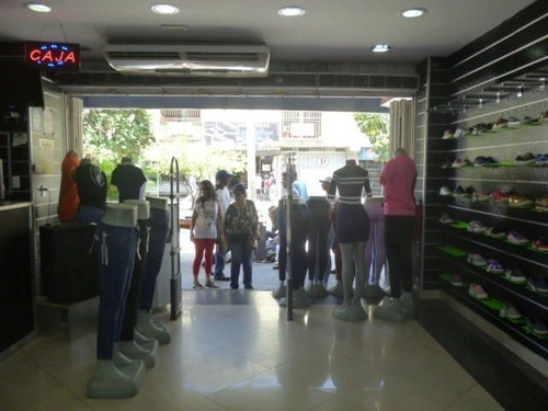 Imagen 2 de 30 de Local Comercial En Venta En Parroquia Catedral Barquisimeto Lara +++23-1767 */ M.c T. N° +0-4-2-4- 5.5.6. 5.7. 5.9 *--**