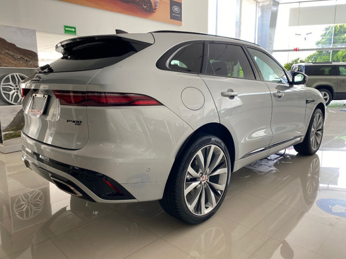 Imagen 10 de 14 de Jaguar F-pace Se R-dynamic 2021