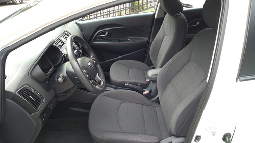 Kia Rio 4 Ex 1.4 At 2016