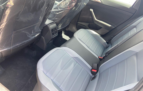 Volkswagen Nivus Highline 1.0 Turbo (aut) (flex)