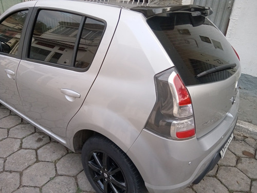 Imagem 8 de 10 de Renault Sandero 2014 1.6 Gt Line Hi-power 5p