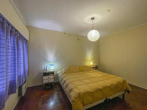 Imagen 7 de 10 de Casa De Pasillo En Planta Alta Parque De Las Colectividades