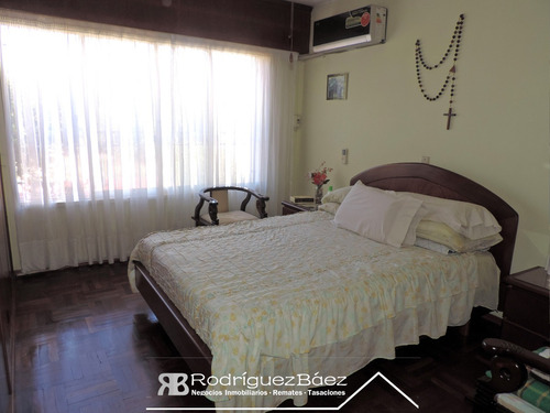 Venta Casa 3 Dormitorios 2 Baños Garage Jardin Fondo Verde