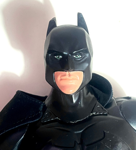 Batman Begins Figura 14 Pulgadas Articulada Capa (Usado)