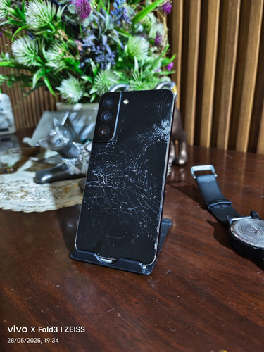 Celular Samsung Galaxy S22 | Dual Sim | Sin Logos Negro (Usado)