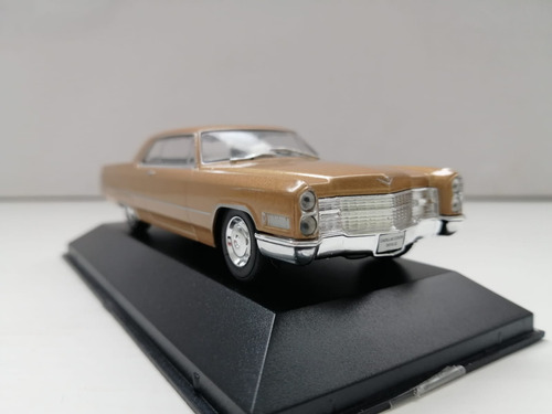 Salvat Cadillac Coupe Deville (1966) Escala 1:43 Marrón Claro (Usado)