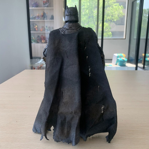 Figura Colección Ben Affleck Batman Vs Superman Estatua 30cm