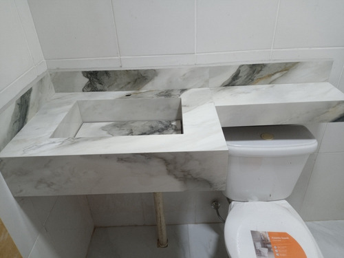 Imagem 1 de 5 de Colocação De Piso , Forro De Gesso Pintura Elétrica
