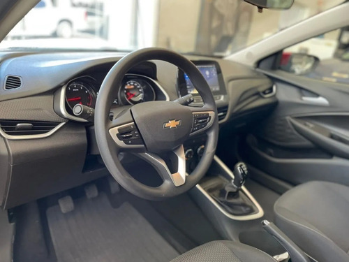 Imagen 18 de 25 de Chevrolet Onix 1.2 Lt Tech 0km 2023 (a.l) #5