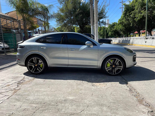 Imagen 8 de 15 de Porsche Cayenne Porsche Turbo S Hibr