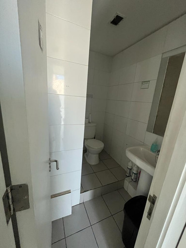 Arriendo Oficina De 125 Metro Manquehue Av Apoquindo