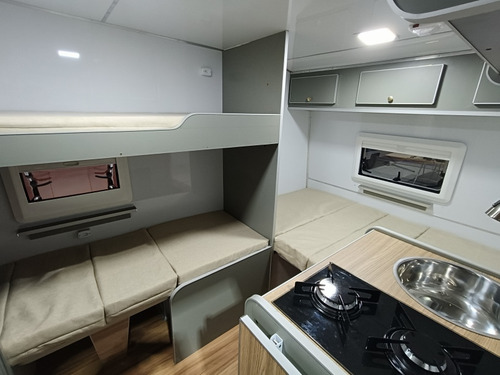 Trailer Home Para 4 Pessoas Modelo 320 C/ Cozinha E Banheiro