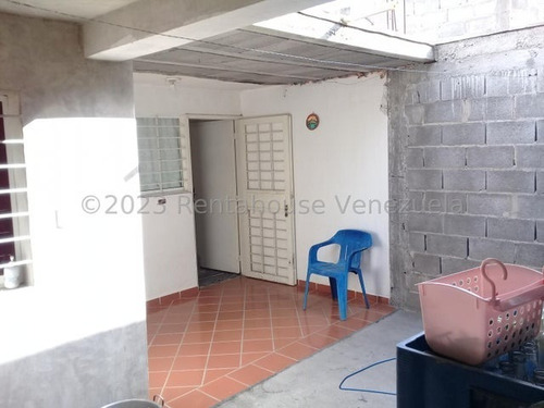 Imagen 15 de 30 de $$$maría Gabriella Mendoza Vende!!! Casa Remodelada En Ubanización Yucataán Codflex23-23062