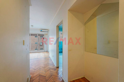 Venta Departamento Dos Ambientes En Av Corrientes