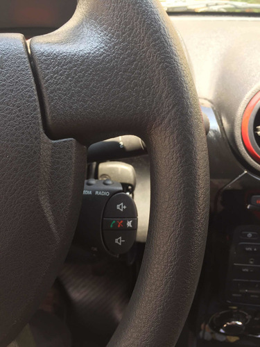 Renault Sandero Stepway 1.6 16v Rip Curl Flex 5p 2012