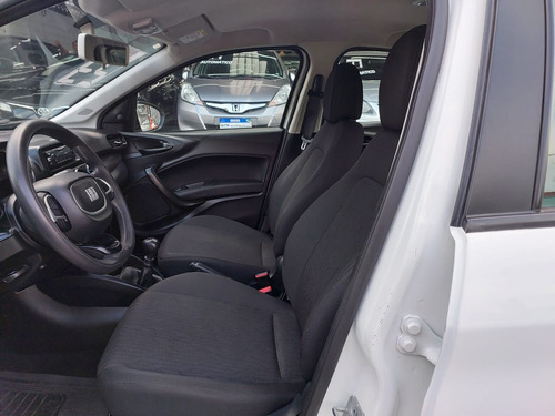 Fiat Cronos 1.0 Flex 4p