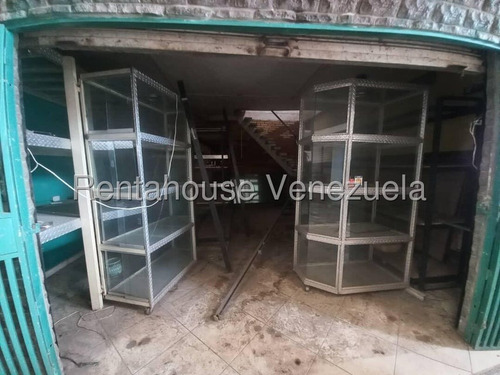 Dennymar, Alquila Local Comercial En El Tocuyo, Ofreciendote Un Ambiente Distribuido En 2 Ambientes, Donde Podrás Dar Continuidad O Inicio A Ese Gran Proyecto Empresarial. Contáctame B5998e