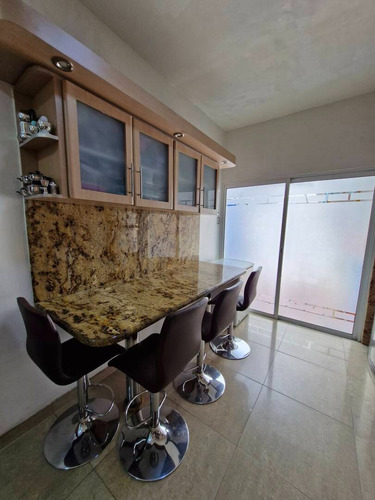 Bella Casa Remodelada En Los Jarales San Diego Rp
