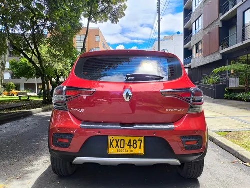 Renault Stepway 1.6 Intense Automática