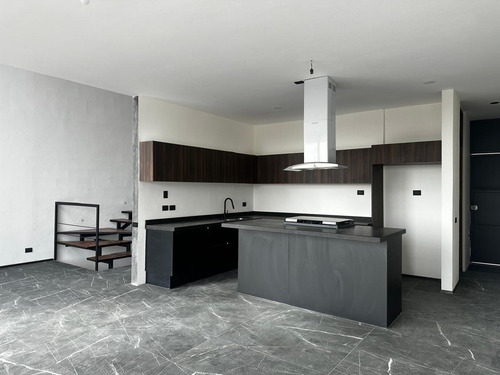 Excelente Casa En Venta En Fraccionamiento Villa Magna