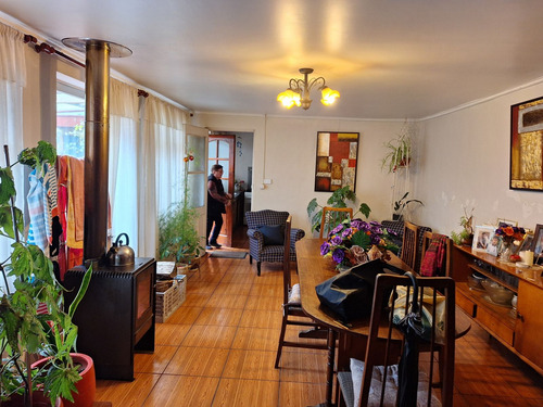 Propiedad De 511,2 M2 A 4 Cuadras Del Centro De Los Ángeles
