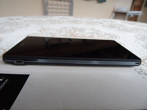 Sony Xperia Zq (c6503) + Brindes