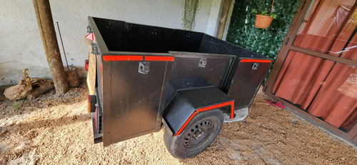 Trailer Con 50kmts De Rodado (no Esta Empadronado)