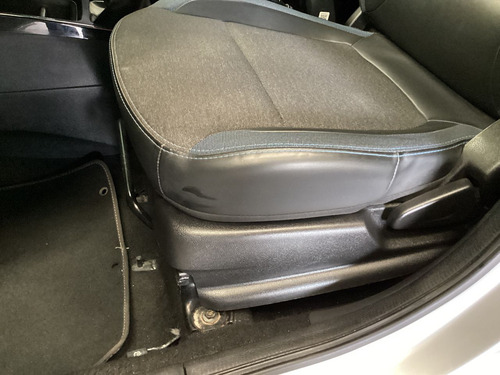 Renault Kwid 1.0 Iconic Mt