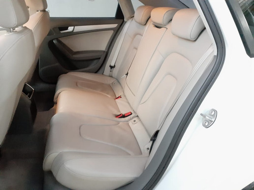 Imagem 11 de 14 de Audi A4 2.0 4p Tfsi Ambiente Multitronic Aut. 2011