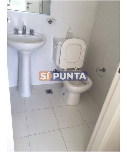 Imagen 11 de 30 de Venta De Apartamento De 3 Dormitorios En Edificio Le Parc Punta Del Este