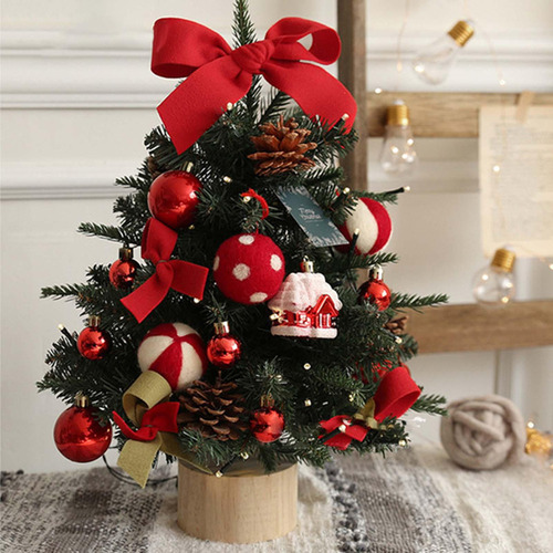De Navidad Pequeño Árbol De Navidad Con Adornos De Bolas