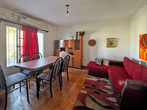 Casa 4 Ambientes A La Venta