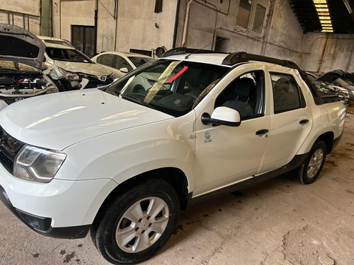 Renault Duster Oroch Dinamique 2.0 Chocado Muy Poco Funciona