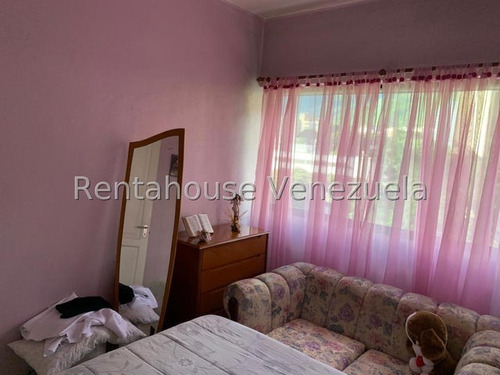 Hermoso Y Comodo Apartamento En Venta En Av. Andrés Bello. Mls #25-6917. K.o