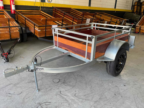 Imagem 4 de 9 de Carretinha Fazendinha 1.40 X 1.10 X 0.40 - Carreta 0km