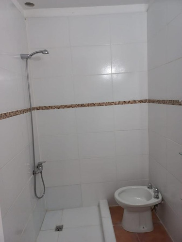 Imagen 15 de 23 de Ph 3 Ambientes Tipo Loft Apto Profesional, 2 Dormitorios, Toilette Y Baño, Pequeña Terraza Escalonada, Patio.