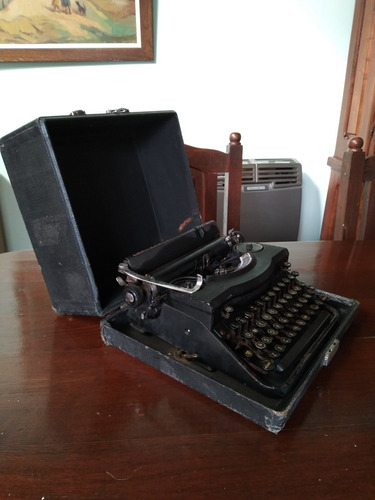 Máquina De Escribir Antigua Remington Model 1. De Lujo !! (Usado)