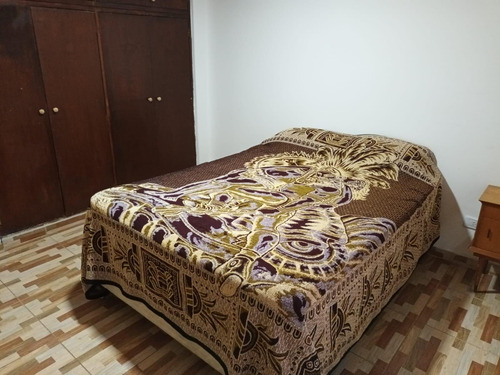 Phs En Venta - 5 Dormitorios 3 Baños - Felix Camet