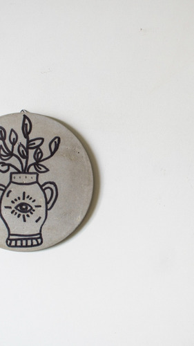 Imagem 3 de 3 de Quadro Artesanal Decorativo De Cimento | Estampa Vaso