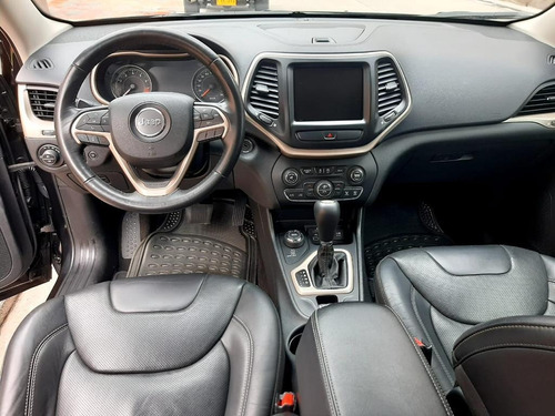 Jeep Cherokee 2015 3.2 Limited