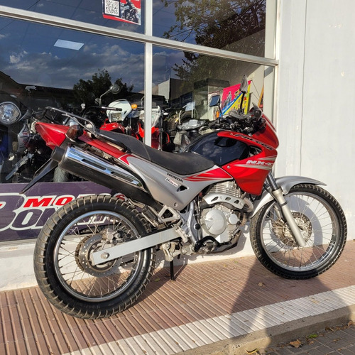 Imagen 10 de 15 de Honda Nx4 Falcon 400 - Bonetto Motos