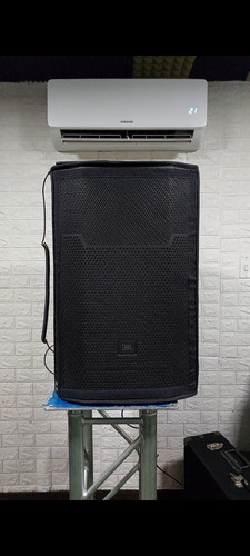 Jbl Prx 715 Corneta Amplificada Con Forro