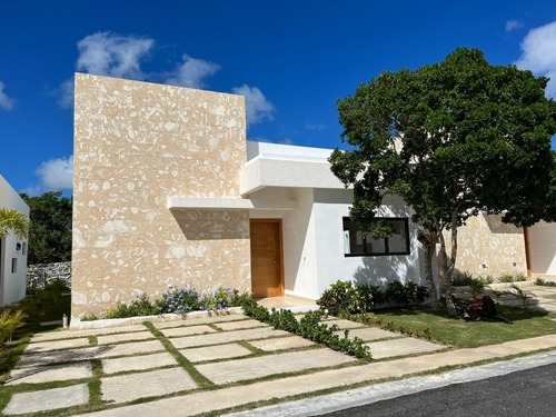 Proyecto De Villa En Punta Cana, Con Piscina Privda Opcional