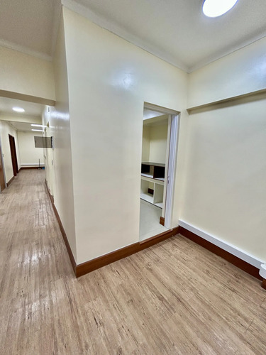 Oficina Nueva Gc Incluidos 6 Box 2 Baños 1 Kitchen 1 Bodega