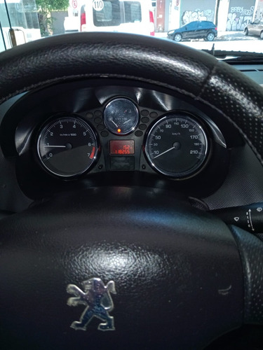 Peugeot 207 1.6 Xt