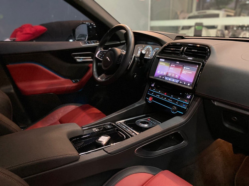 Imagem 12 de 15 de Jaguar Fpace R-sport