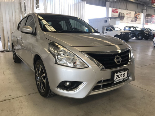 Imagen 3 de 15 de Nissan Versa 4 Puertas