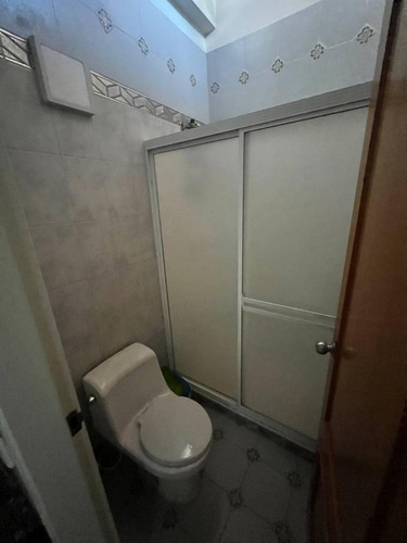 En Venta Town House Mañongo Res. Las Trinitarias (lp)