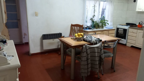 Venta Casa 4 Dormitorios Bella Vista Con Cochera
