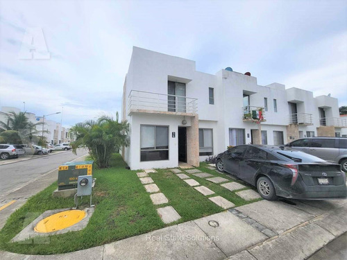 Casa En Venta, 3 Recámaras, Bali Residencial, Playa Del Carmen